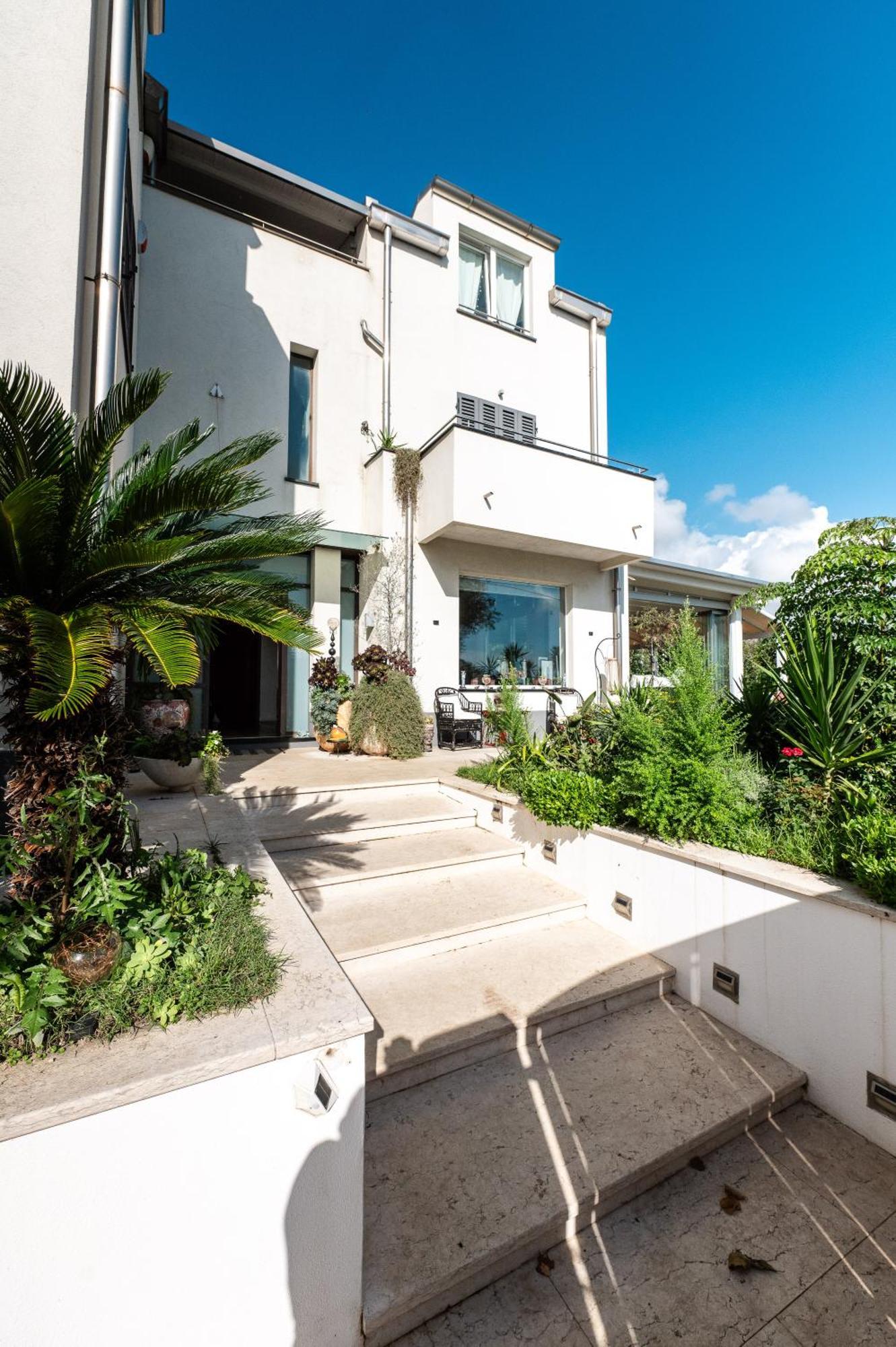 Villa Verney Albisola Superiore Exteriör bild