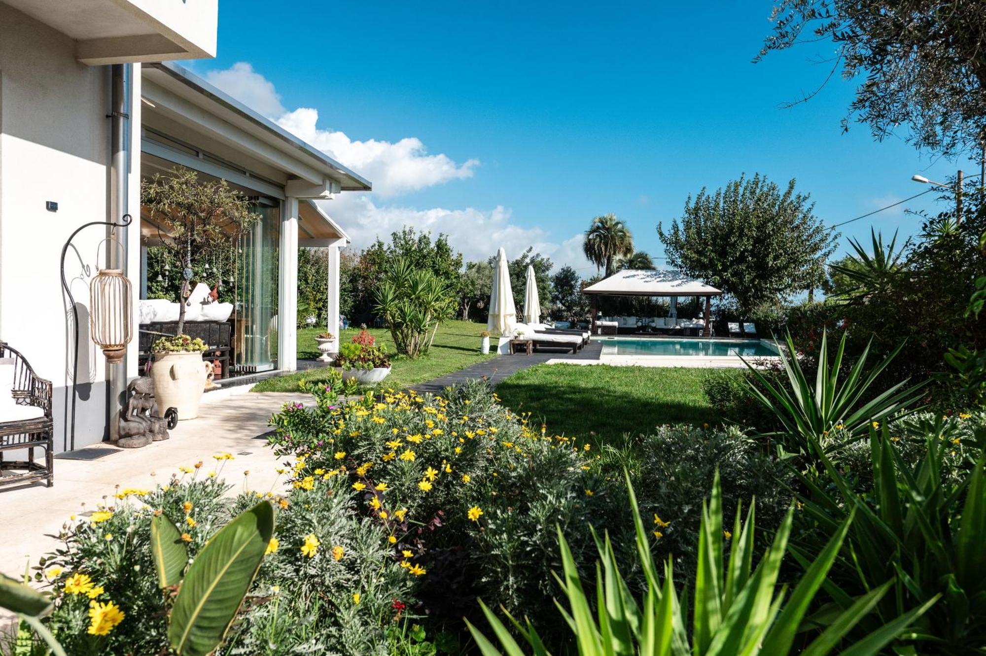 Villa Verney Albisola Superiore Exteriör bild