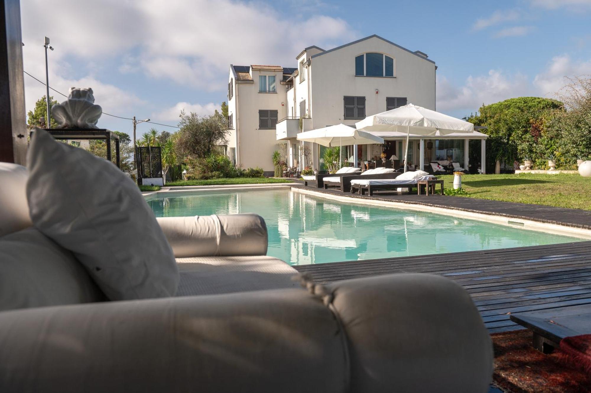 Villa Verney Albisola Superiore Exteriör bild